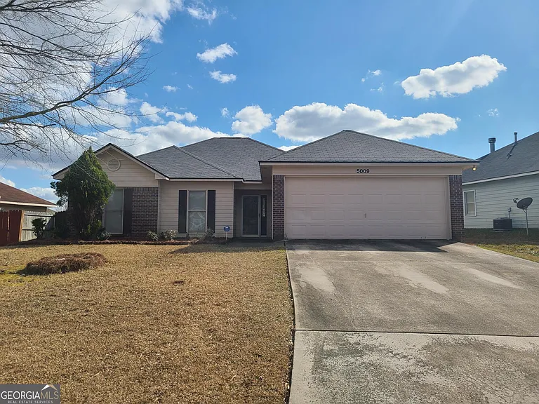5009 Mint Dr — Photo 1