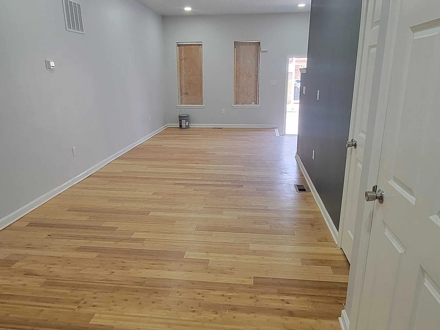 3 bed, 1.5 bath, $1,500 — Photo 3