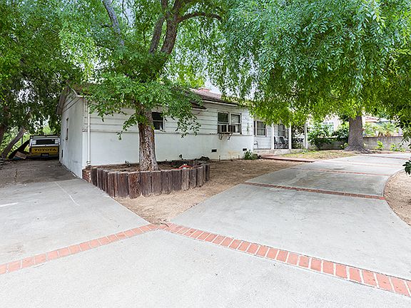 4th image of 4703 Oakwood Ave