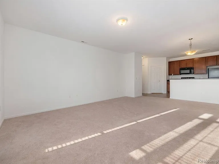 964 W Summerfield Glen Cir #17 — Photo 5