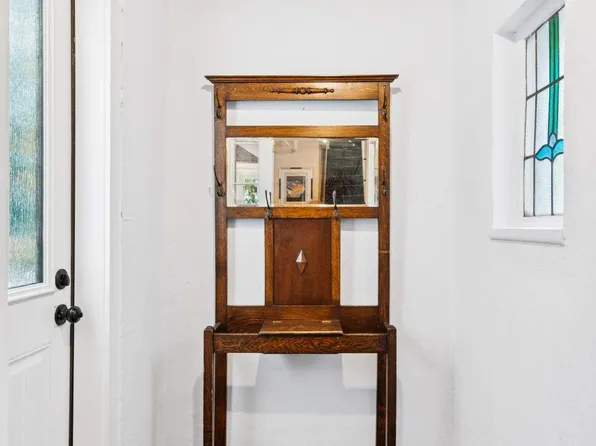 361 Dean Street image 10 of 17