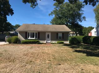 17 Fenwood Grove Rd, Old Saybrook, CT 06475