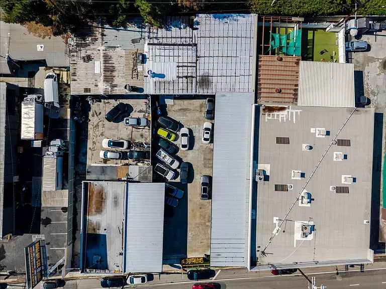 2346 N San Fernando Rd — Photo 12