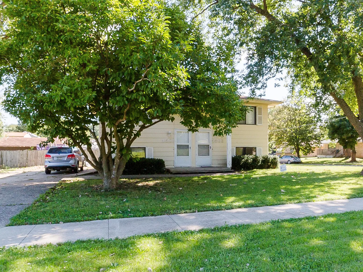 4501 S Union St — Photo 3