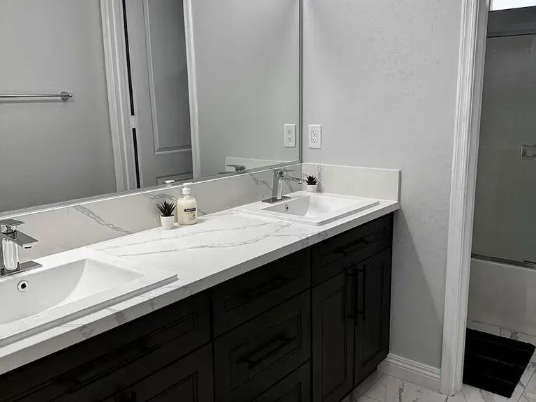 1377 S Idyllwild Ave #1 — Photo 18