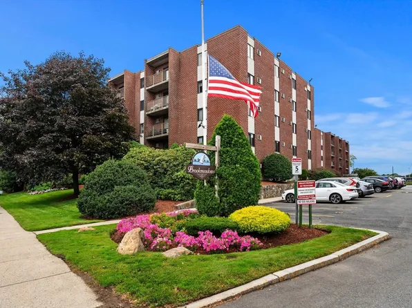 137 Franklin St APT 203, Stoneham, MA 02180