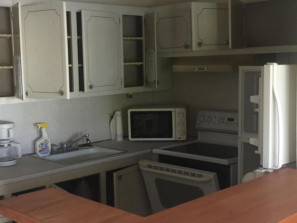 1st image of 367 Oakridge T #367