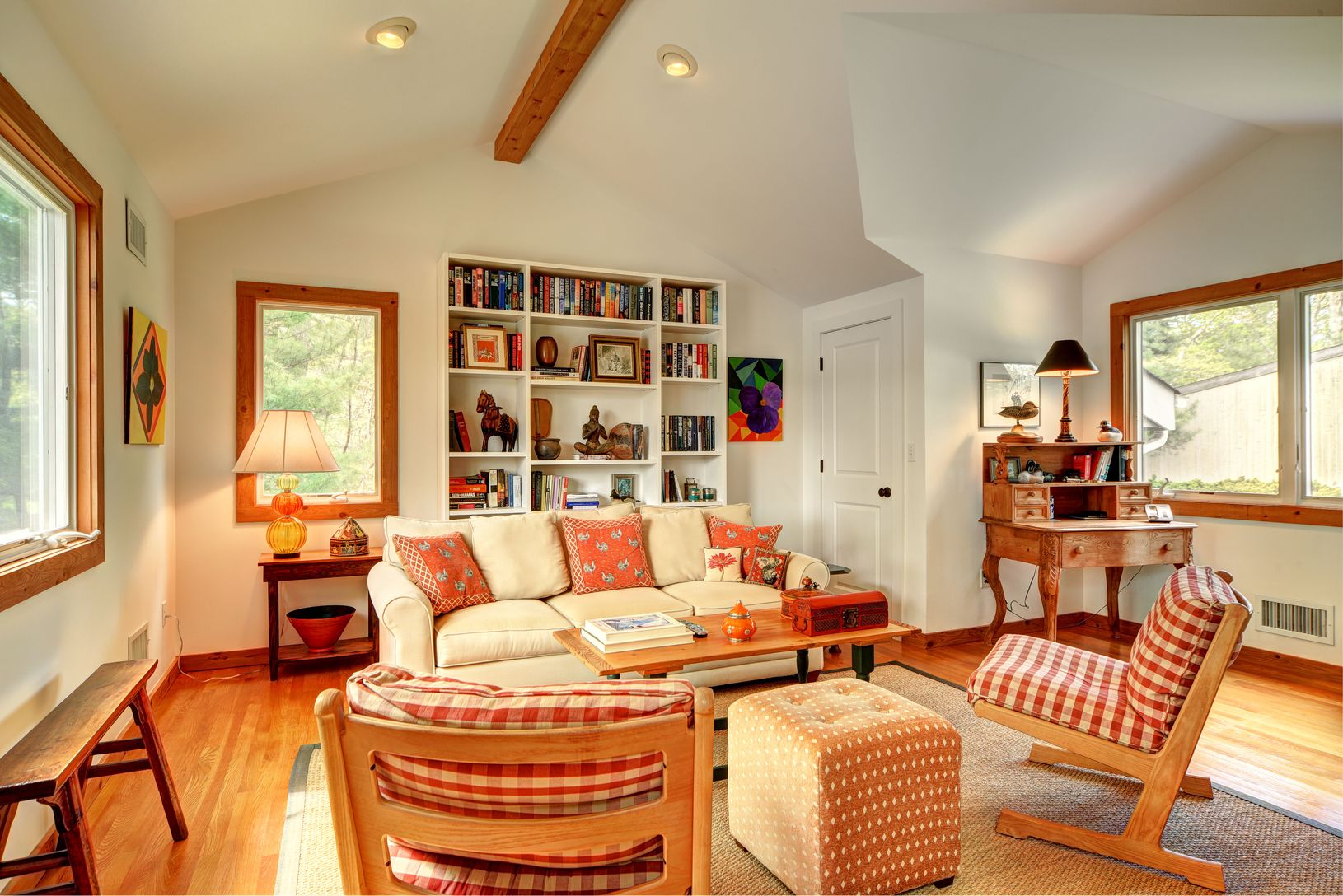  Study and/or Bedroom Facing the Pond