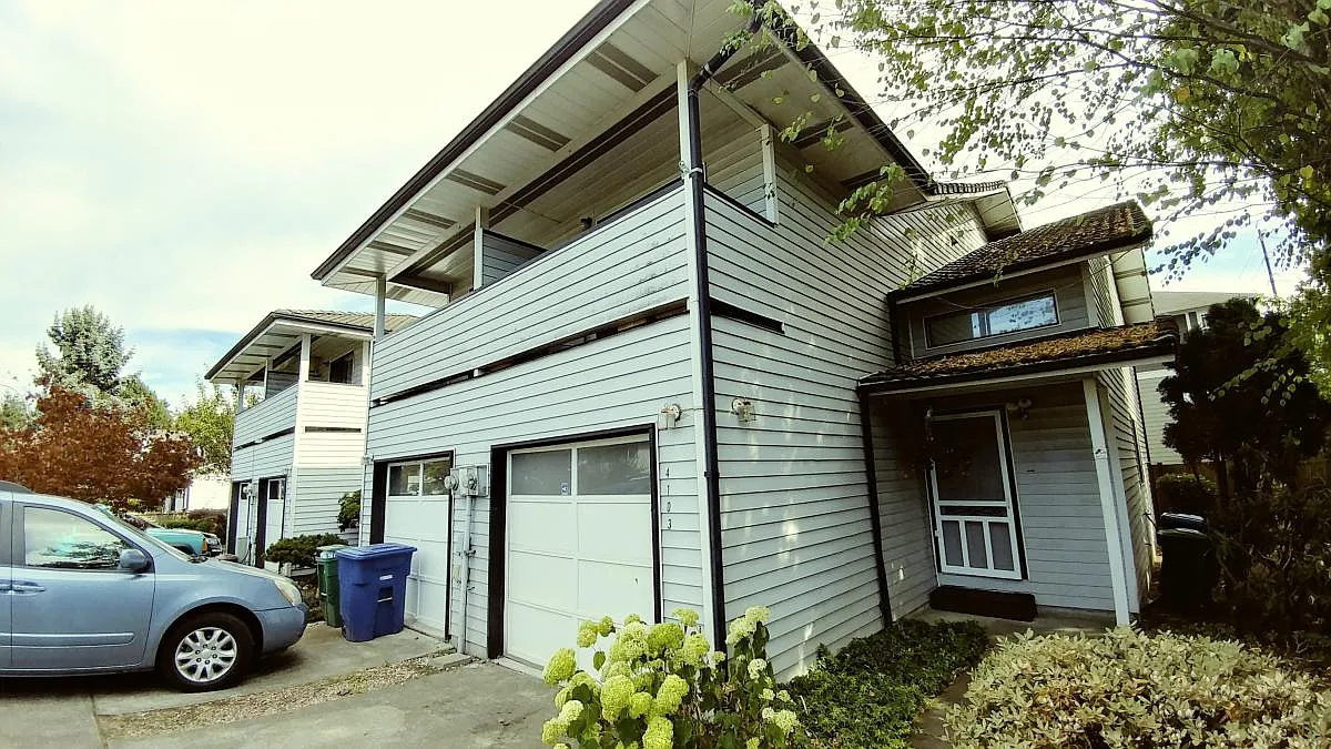 3 bed, 2.5 bath, 1135 sqft, $2,950 — Photo 1