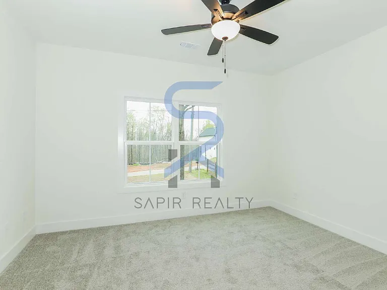3374 Lee Dr — Photo 12
