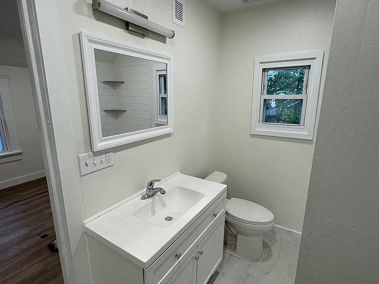 2118 W 17th St #2 — Photo 21