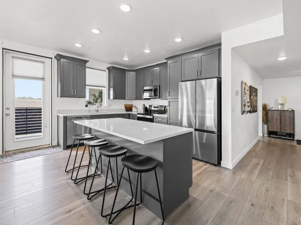 8342 S Sky Mirror Ln W #303, West Jordan, UT 84088