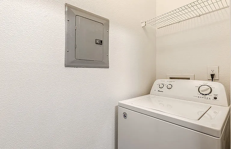 Trinity Oaks Apartment Homes — Photo 2