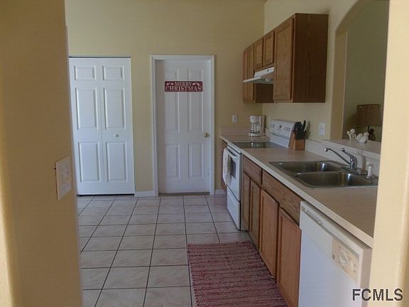 3rd image of 4 Firethorn Ln
