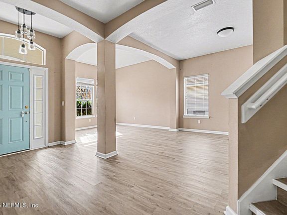 3rd image of 96039 MORTON Lane