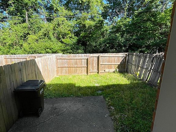 3rd image of 11621 Tazwell Dr