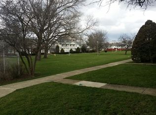453 Mallview Ln, Bolingbrook, IL 60440