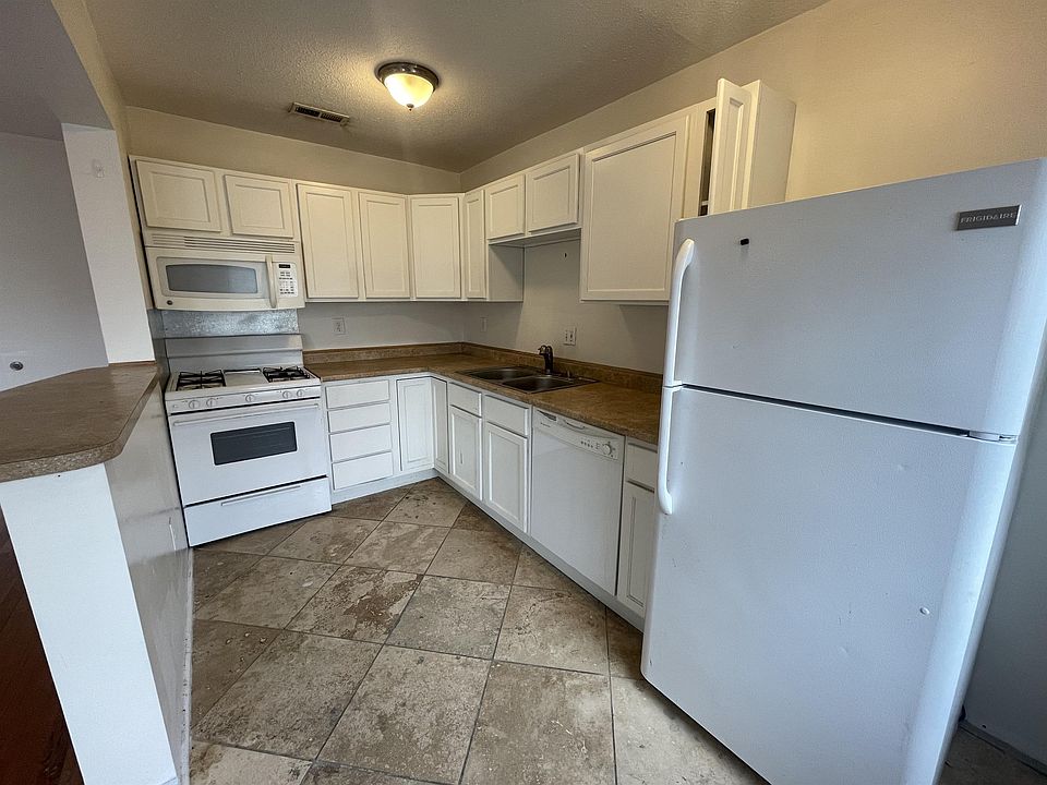 1st image of 3401 Central St #202
