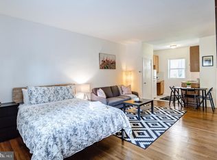 2013 Waverly St, Philadelphia, PA 19146