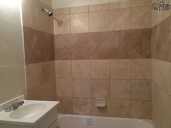 3rd image of 1049 E Wenonah Blvd