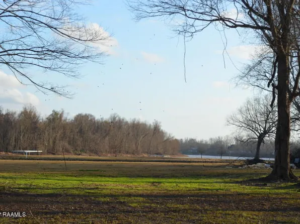 10 Callie Dr, Breaux Bridge, LA 70517