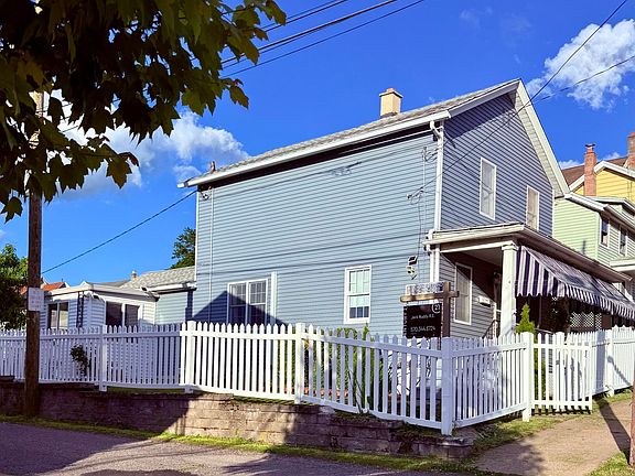 2nd image of 617 Hickory St