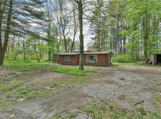 169 Center St, Thompson, CT 06277