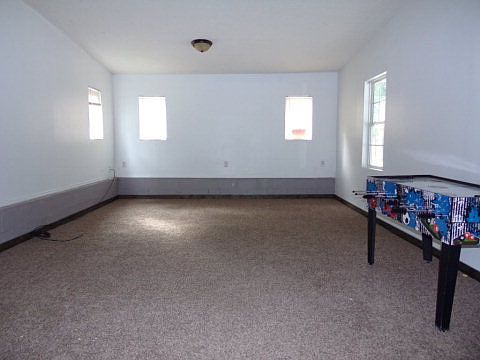 4th image of 782 Center St