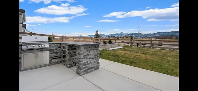 Outdoor Grill area/view