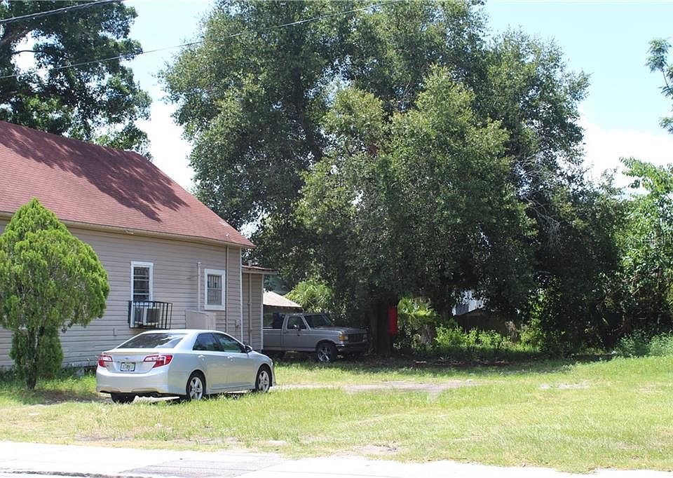 1st image of 1813 E Columbus Dr