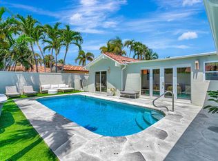 102 W Tarpon Ln, Jupiter, FL 33477