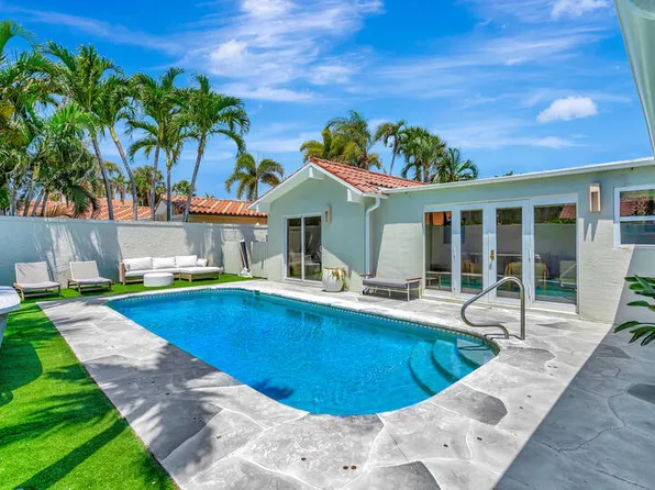102 W Tarpon Lane W, Jupiter, FL 33477