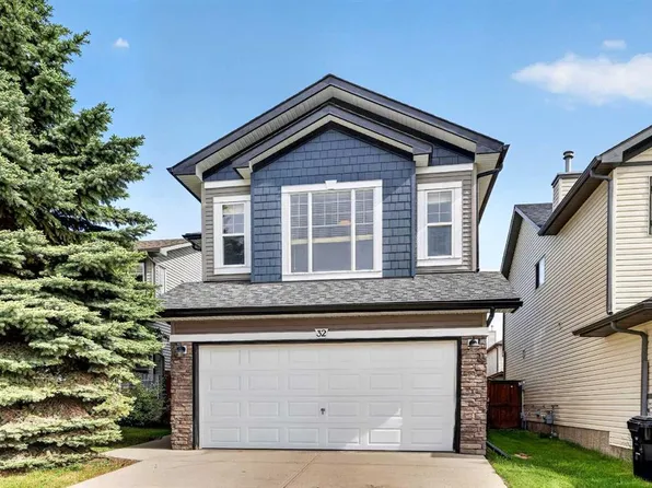 32 S Everglen Grv SW, Calgary, AB T2Y 4Z3