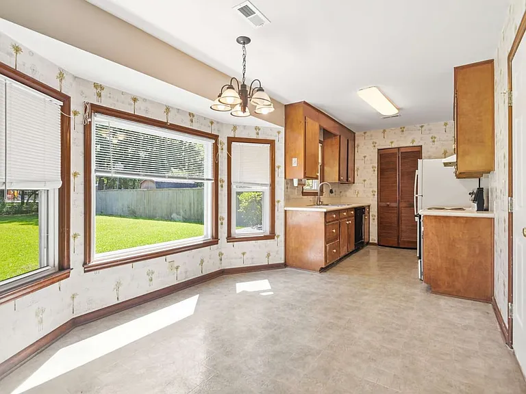 617 Longleaf Rd — Photo 18