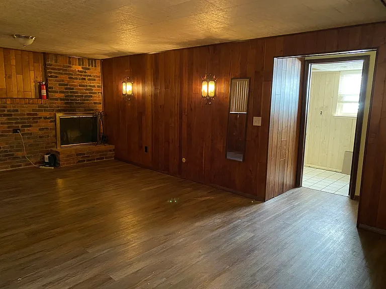3175 Talbot Dr — Photo 38