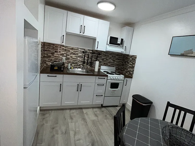 326 Wilson St #105 — Photo 25