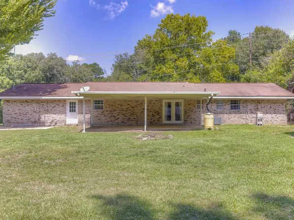 6104 Indiana Ave, Vicksburg, MS 39180