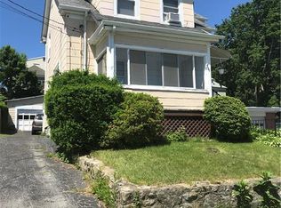 85 Riverview Ave, New London, CT 06320