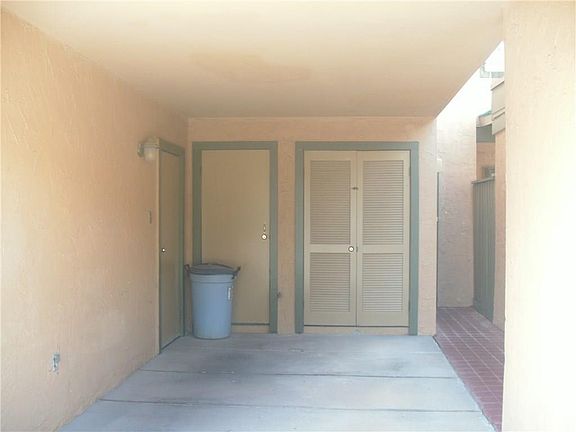 4th image of 1644 Lomaland Dr APT 159