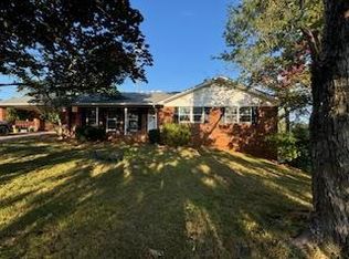 395 Lavista Dr, Blue Ridge, GA 30513