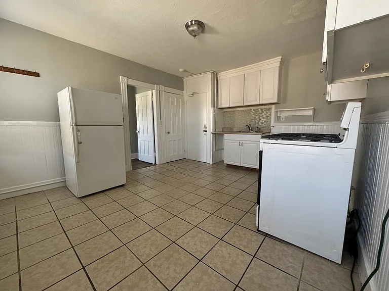173 Broad St #3W — Photo 2