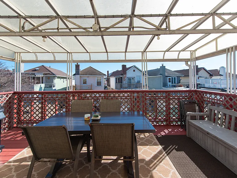 4731 Beach 47 St #2 — Photo 11