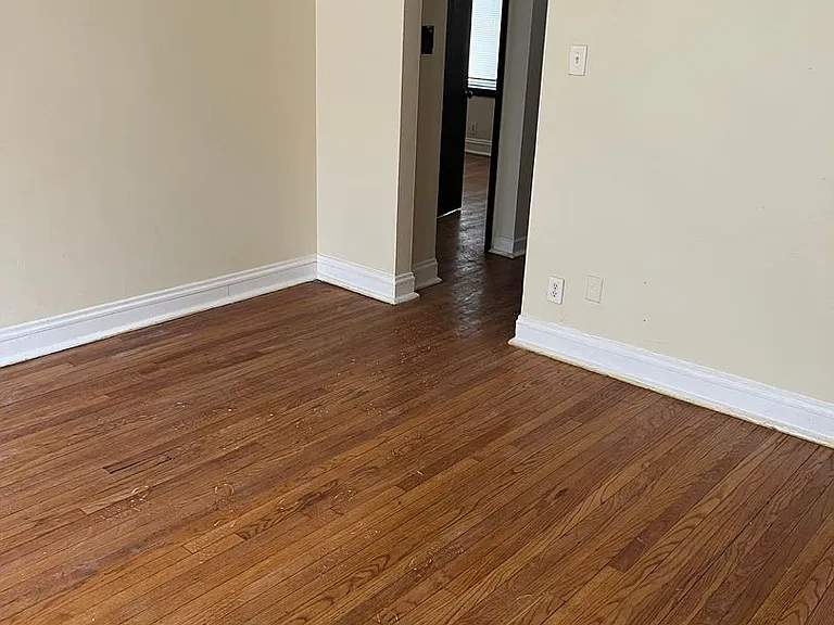 6315 S California Ave — Photo 35