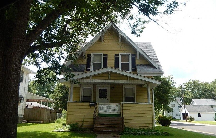 1st image of 938 Johnson St