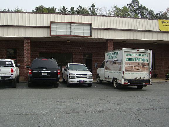 3rd image of 941 Maddox Dr Ste 212