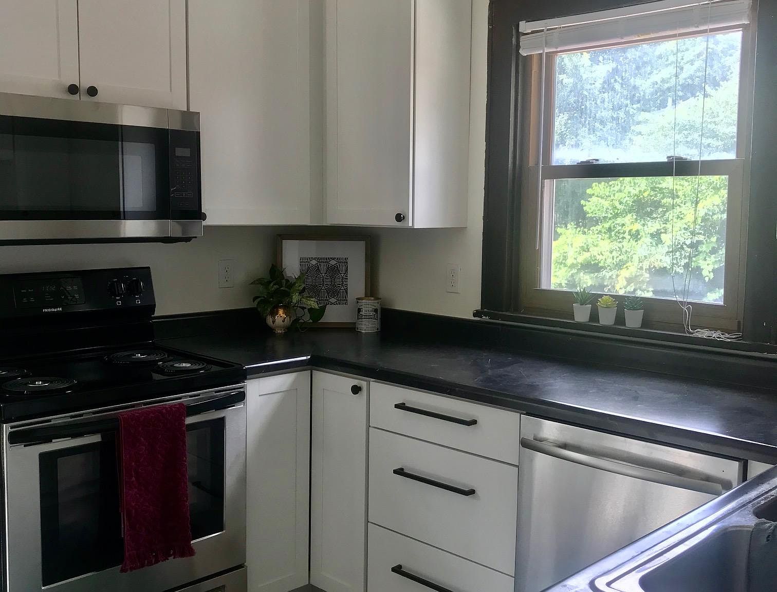 1905 Muscatine Ave, Iowa City, IA 52240 Zillow