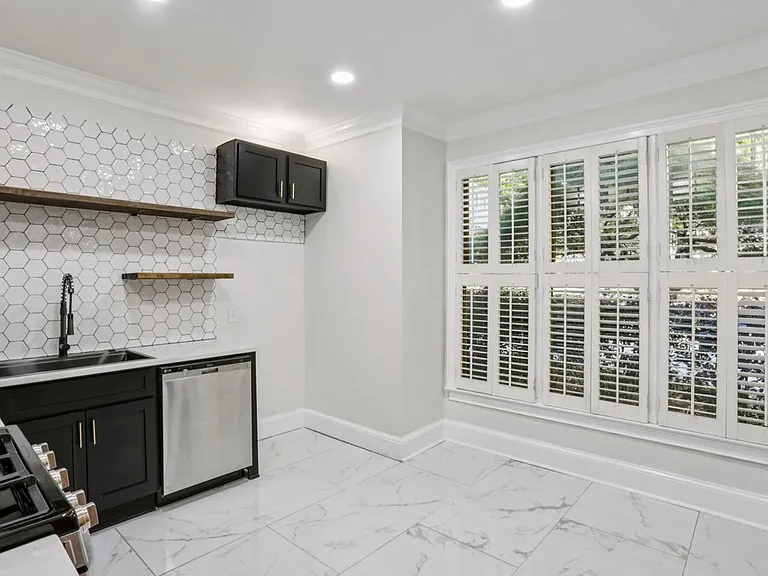 1536 Oak Grove Rd — Photo 20