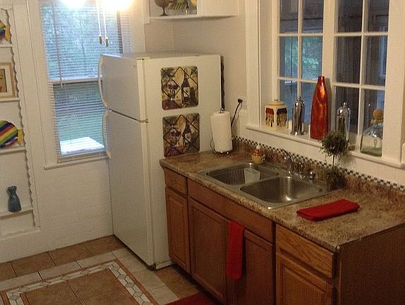 2nd Fl kitchen