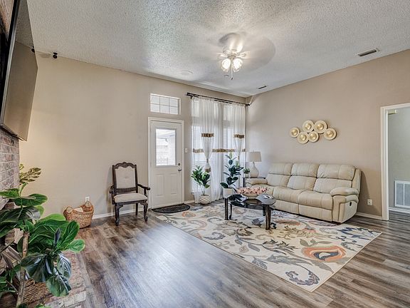 5th image of 1517 Wesley Dr
