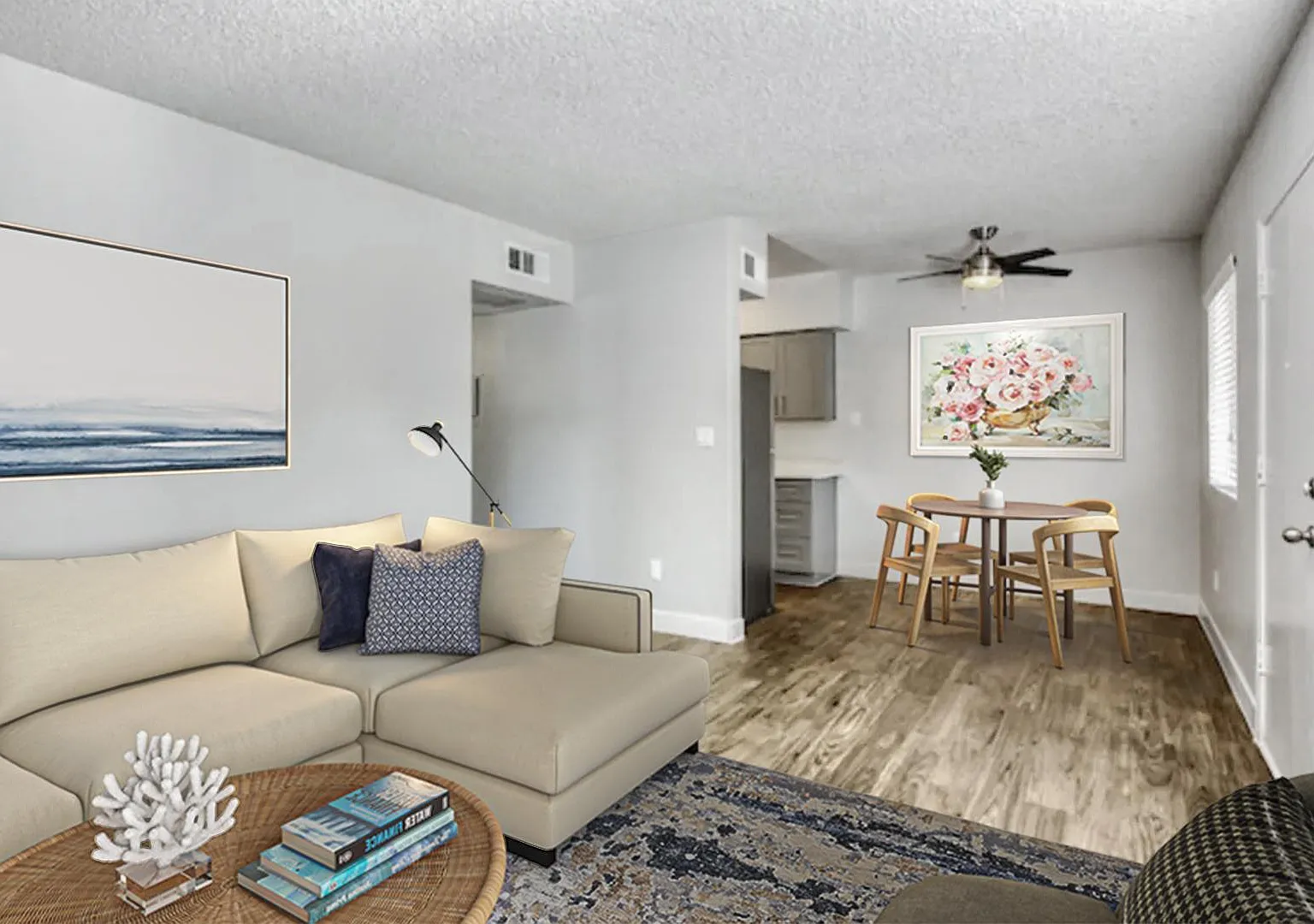Gilbert Square Apartments — Photo 3
